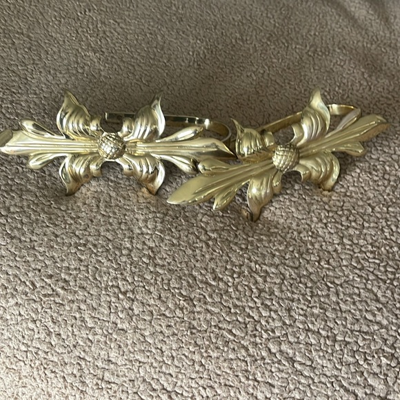 Vintage Pair Heavy Brass Wall Curtain Drape Tieback Holders/Bow Art Nouveau 🎀 - Picture 7 of 9